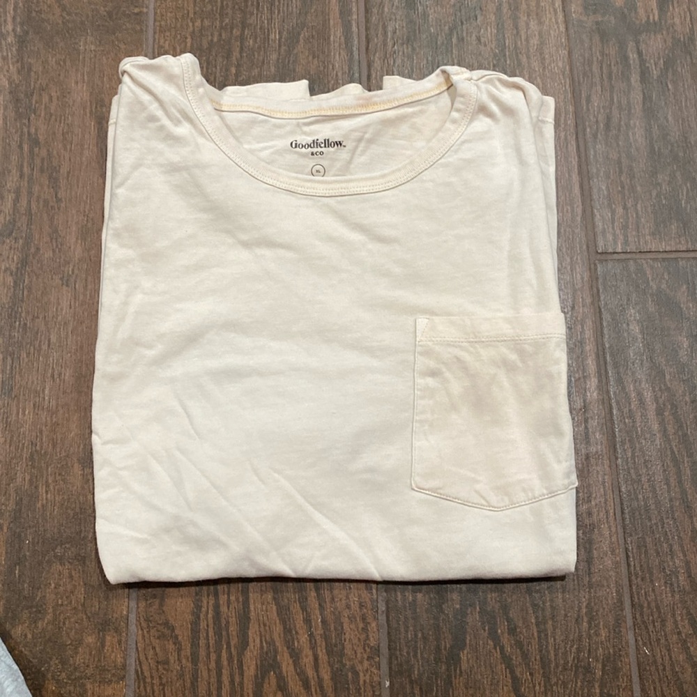 Men’s T shirt